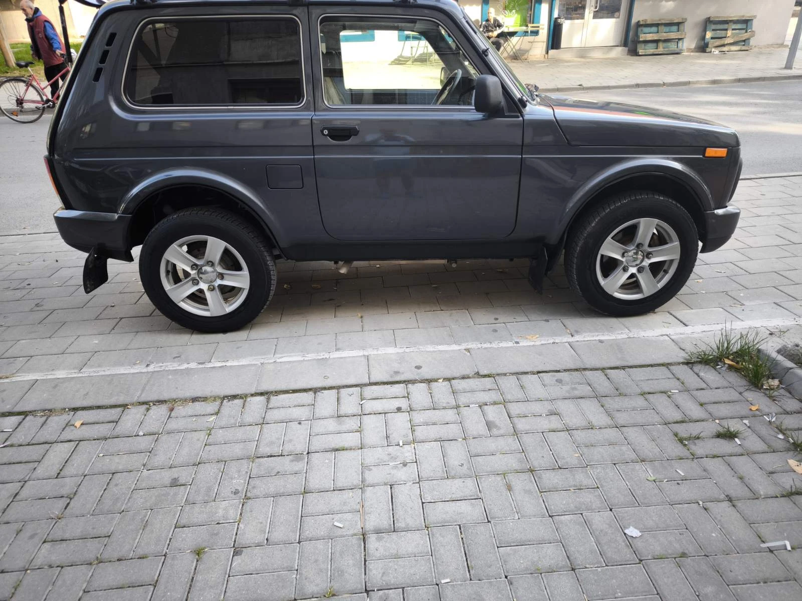 Lada Niva, снимка 3 - Автомобили и джипове - 56443144