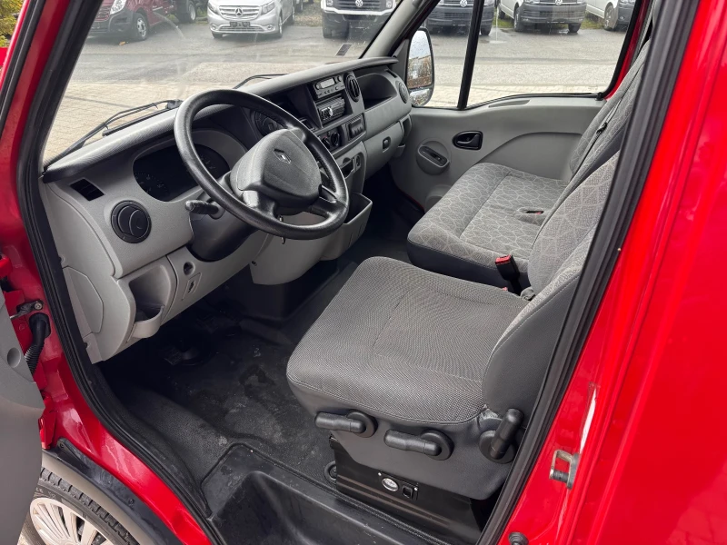 Renault Master 2.5dCI 9-местен Клима , снимка 11 - Бусове и автобуси - 48280028