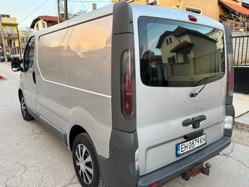 Opel Vivaro, снимка 5 - Бусове и автобуси - 49424122