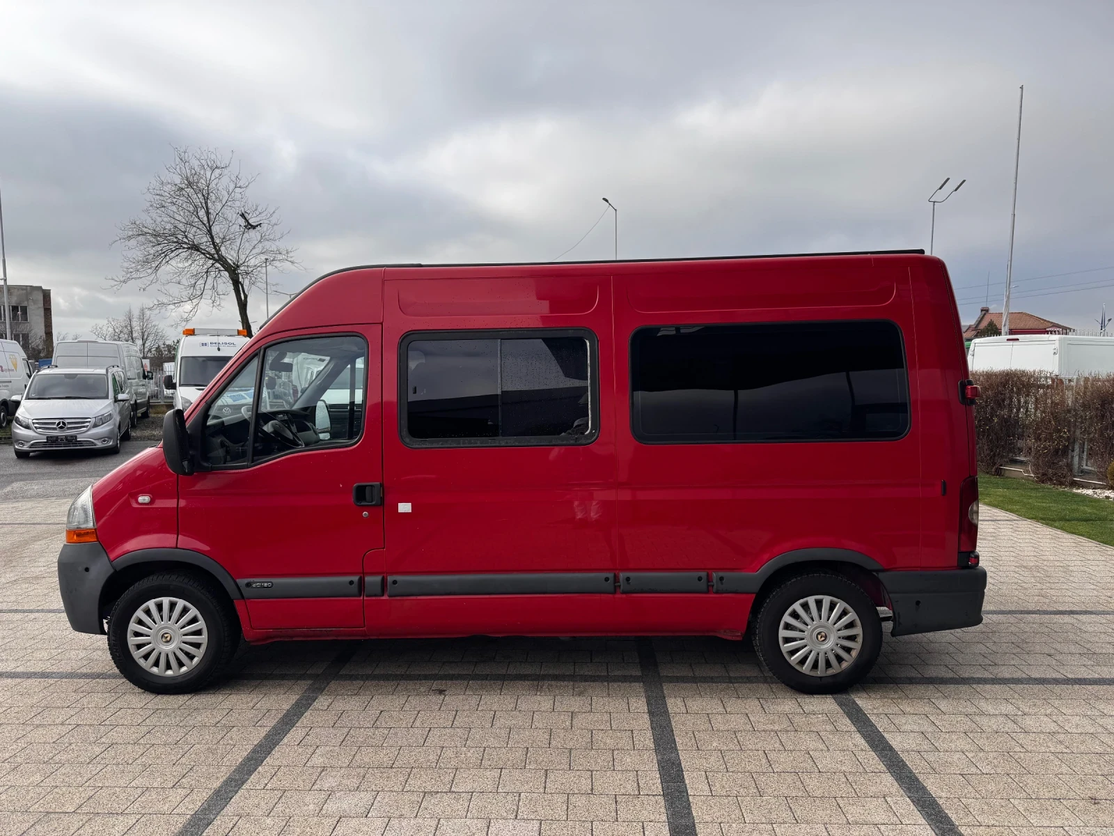 Renault Master 2.5dCI 9-местен Клима  - изображение 3