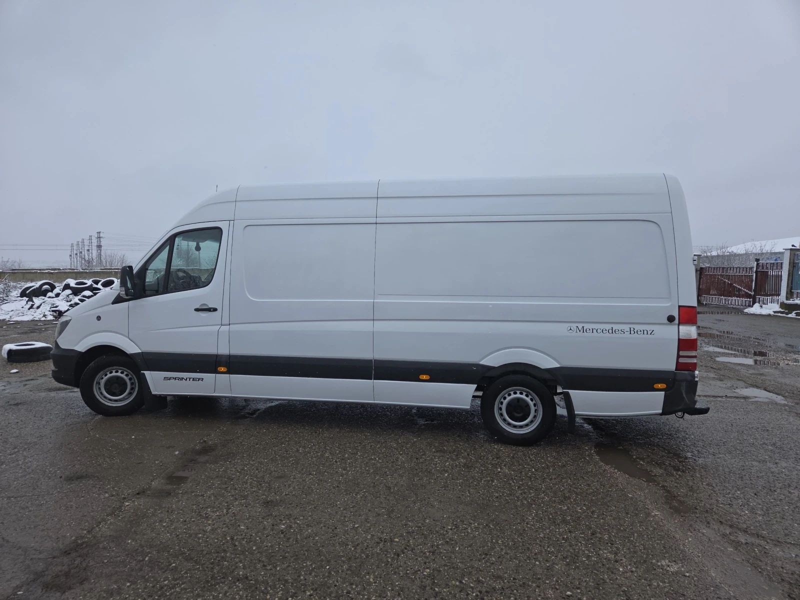 Mercedes-Benz 313  - изображение 9