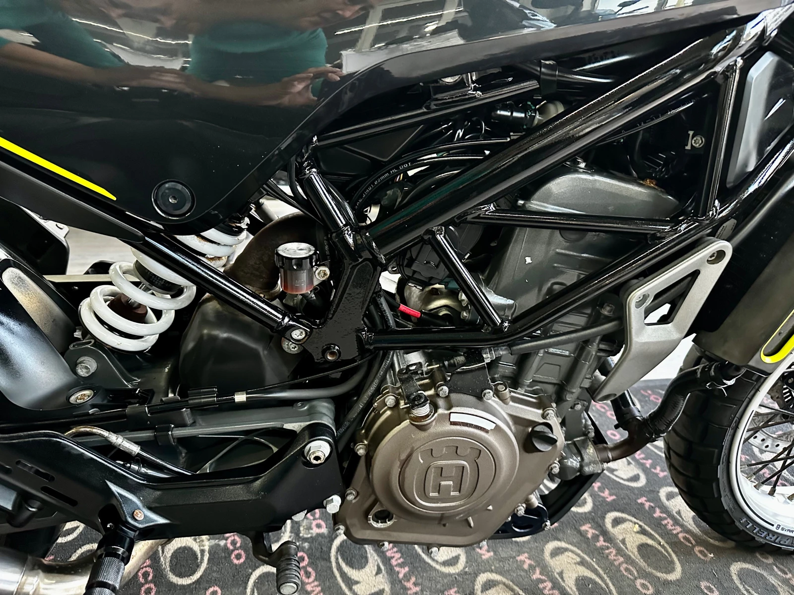 Husqvarna Svartpilen 401 ABS/LED 06.2018. | Mobile.bg   11