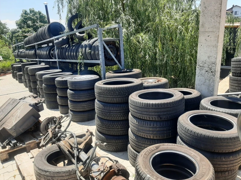 Гуми Всесезонни 225/75R15, снимка 3 - Гуми и джанти - 46274684