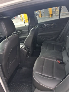 Opel Insignia 2.0 sports tourer 170 кс, снимка 10