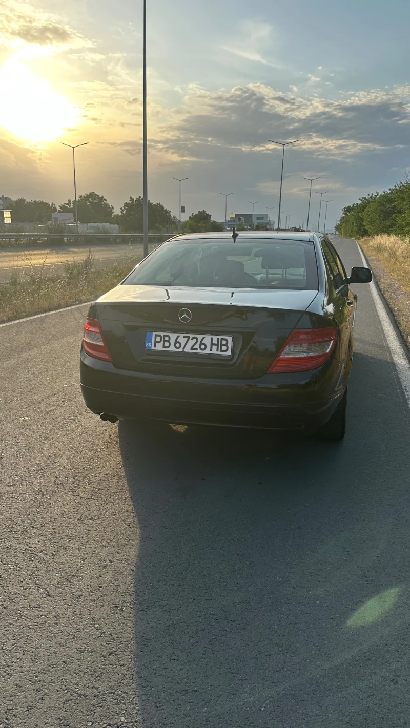 Mercedes-Benz C 200, снимка 3 - Автомобили и джипове - 48089828