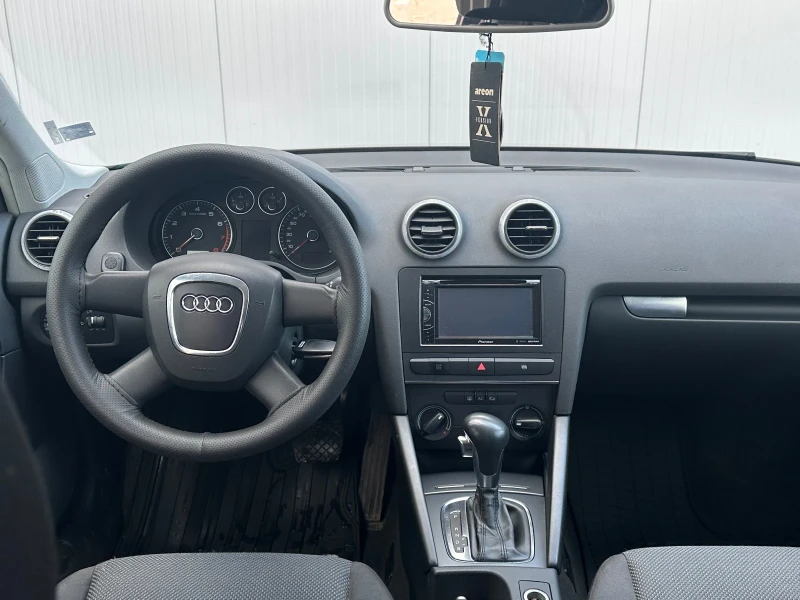 Audi A3 1.6i AUTOMAT?C, снимка 10 - Автомобили и джипове - 49219859