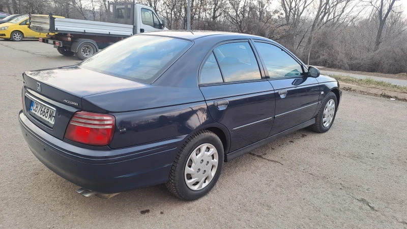 Honda Accord 1.6 ГАЗ. 115кс, снимка 2 - Автомобили и джипове - 49317032