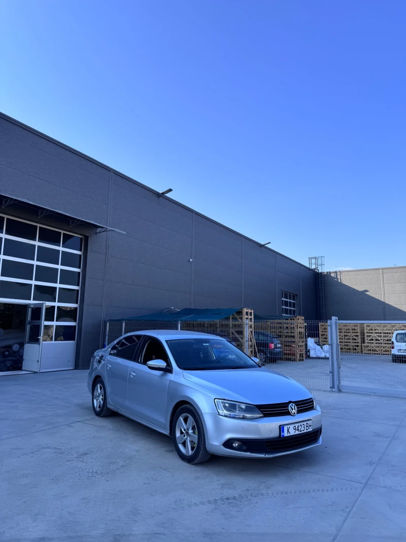 VW Jetta, снимка 3 - Автомобили и джипове - 52429593