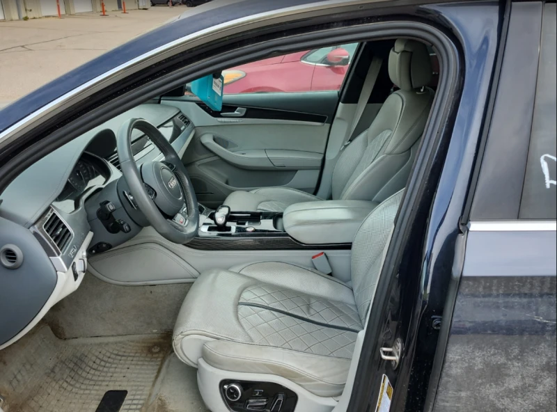 Audi S8 PLUS, снимка 5 - Автомобили и джипове - 52457739