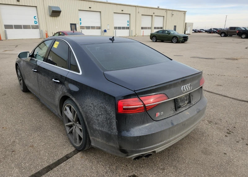 Audi S8 PLUS, снимка 4 - Автомобили и джипове - 52457739