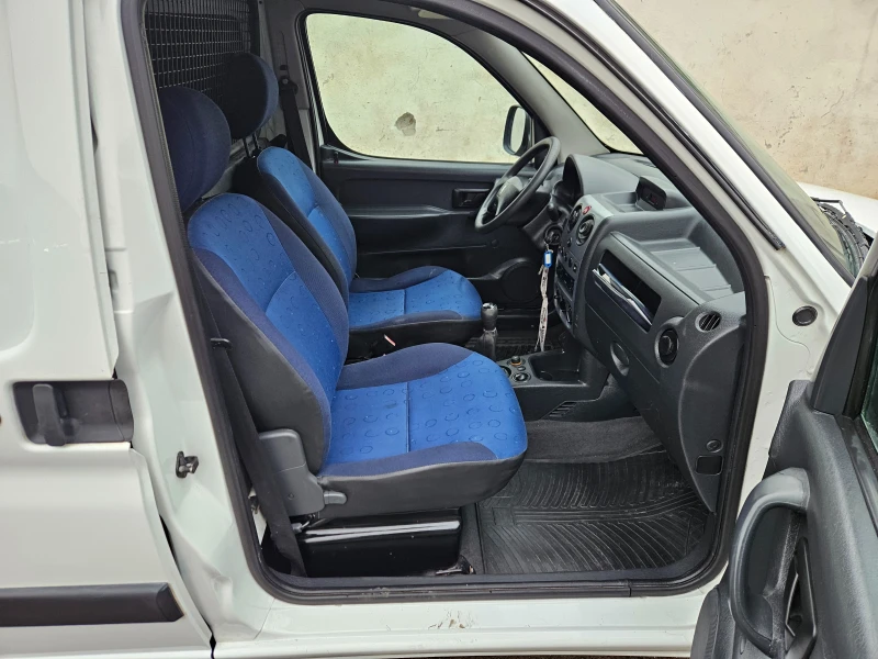 Peugeot Partner 1.9D, снимка 11 - Автомобили и джипове - 52654467