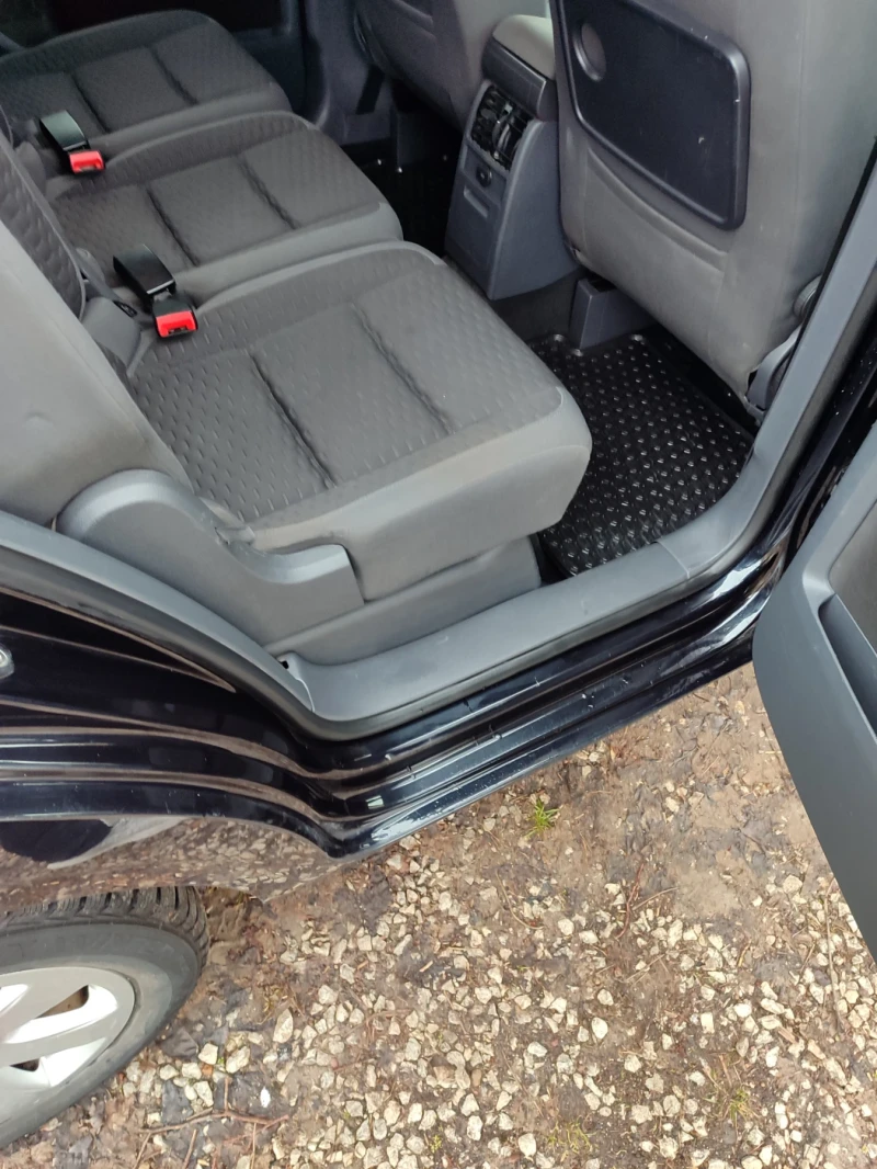 VW Touran Ван, снимка 12 - Автомобили и джипове - 53463499