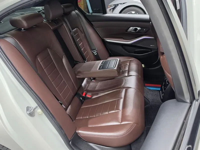 BMW 330 M Sports Hybrid - САМО 30% АВАНС, снимка 10 - Автомобили и джипове - 55991876