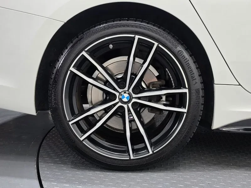 BMW 330 M Sports Hybrid - САМО 30% АВАНС, снимка 4 - Автомобили и джипове - 55991876
