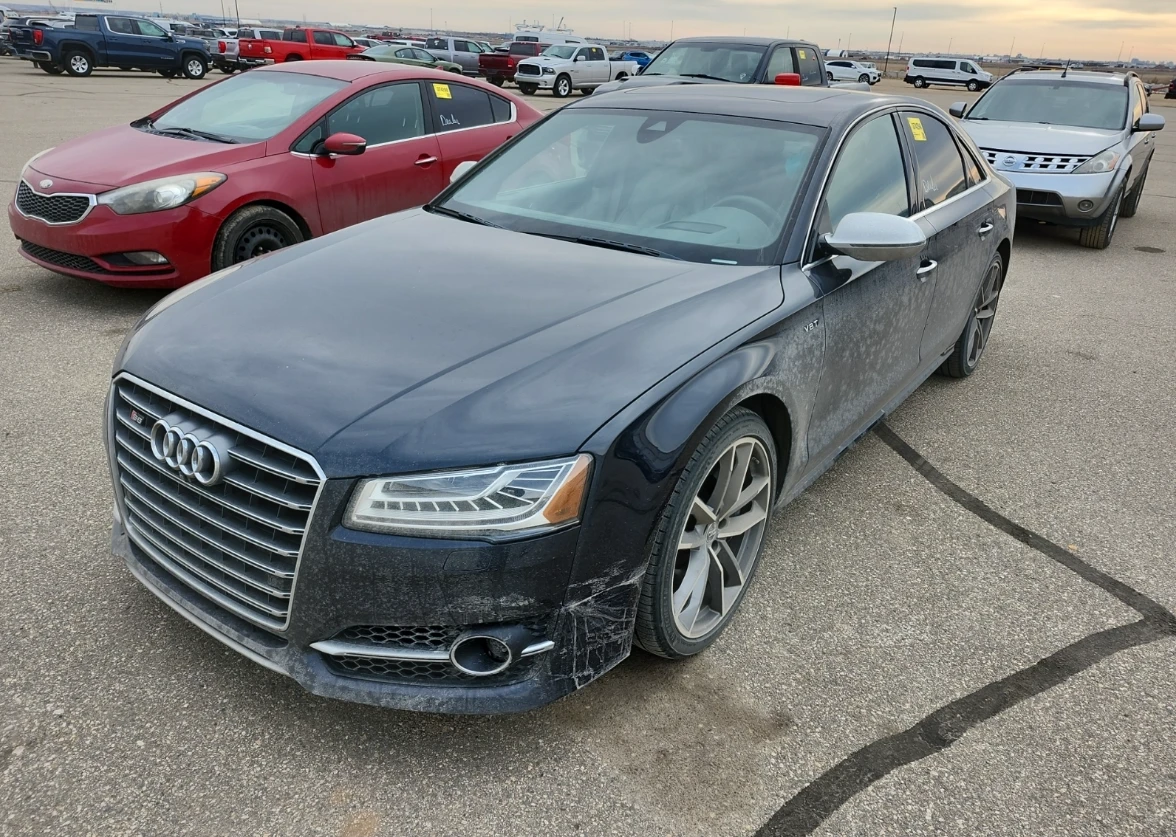 Audi S8 PLUS, снимка 1