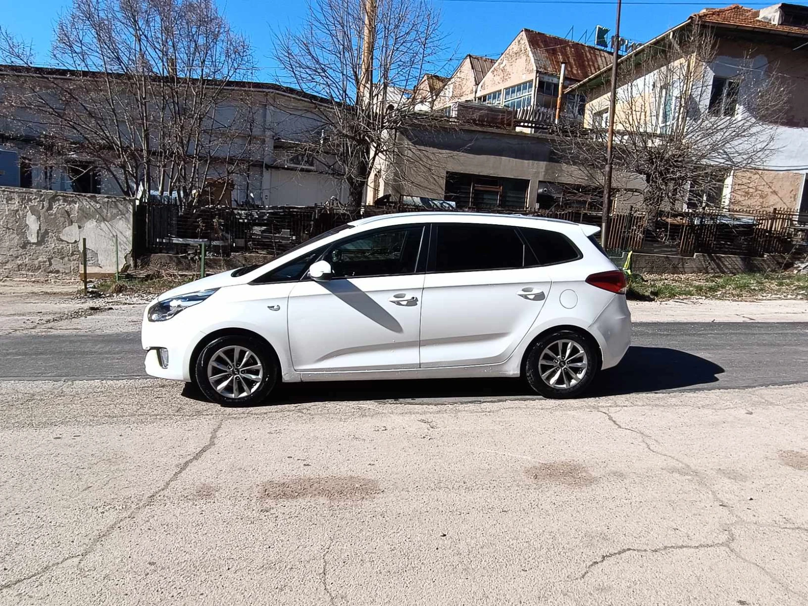 Kia Carens 1.7 CRDI EURO 6  - изображение 8