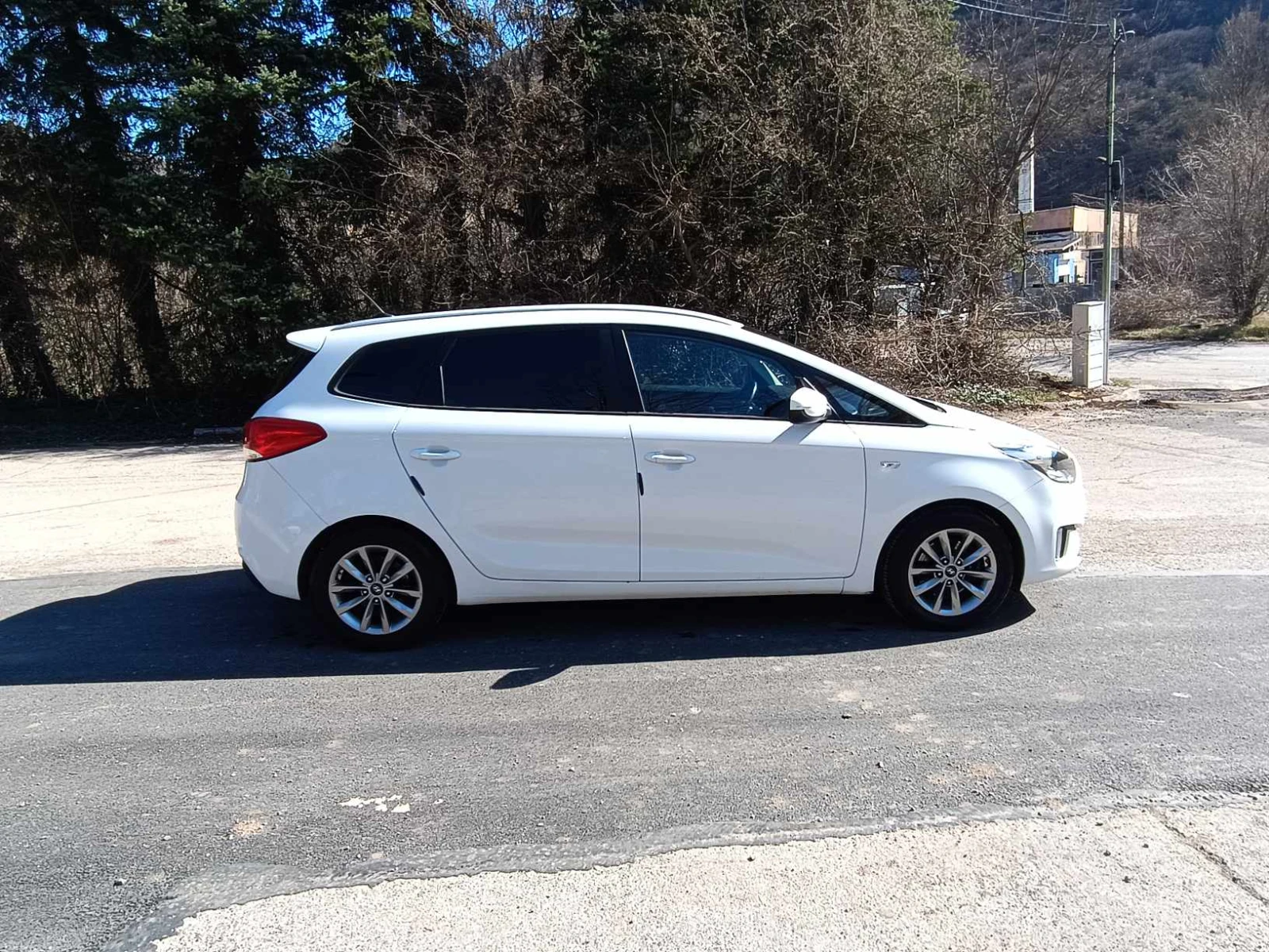 Kia Carens 1.7 CRDI EURO 6  - изображение 6
