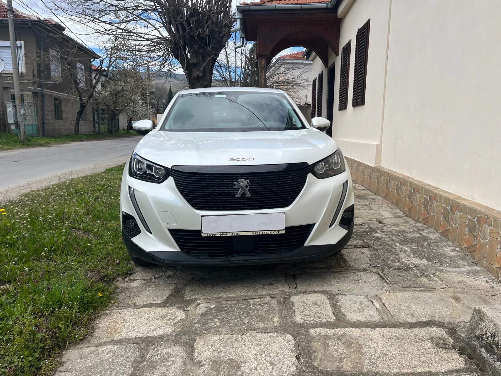 Peugeot 2008 New Line Up Active 1.2 PureTech 130 EAT8 - изображение 8