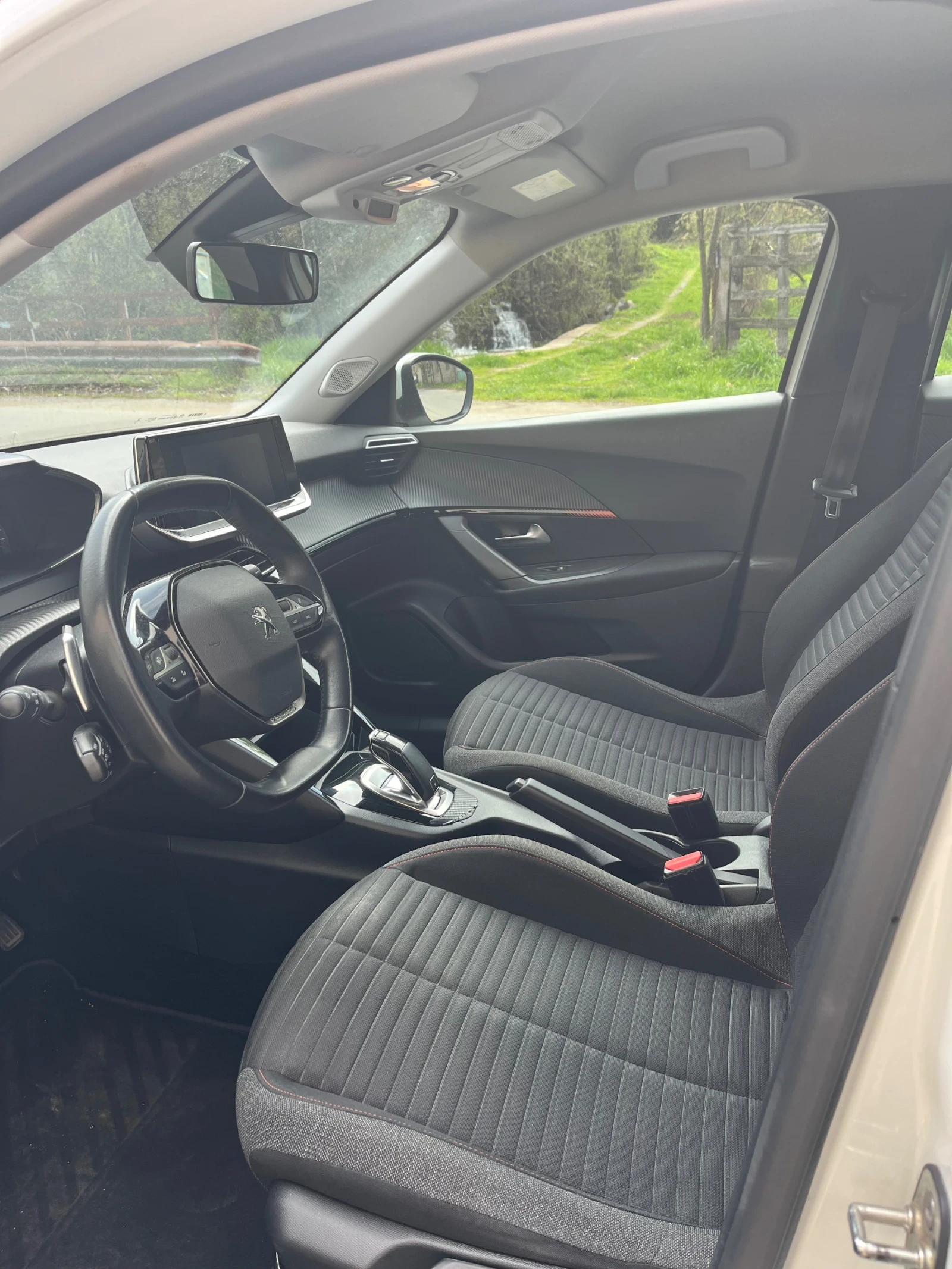Peugeot 2008 New Line Up Active 1.2 PureTech 130 EAT8 - изображение 9
