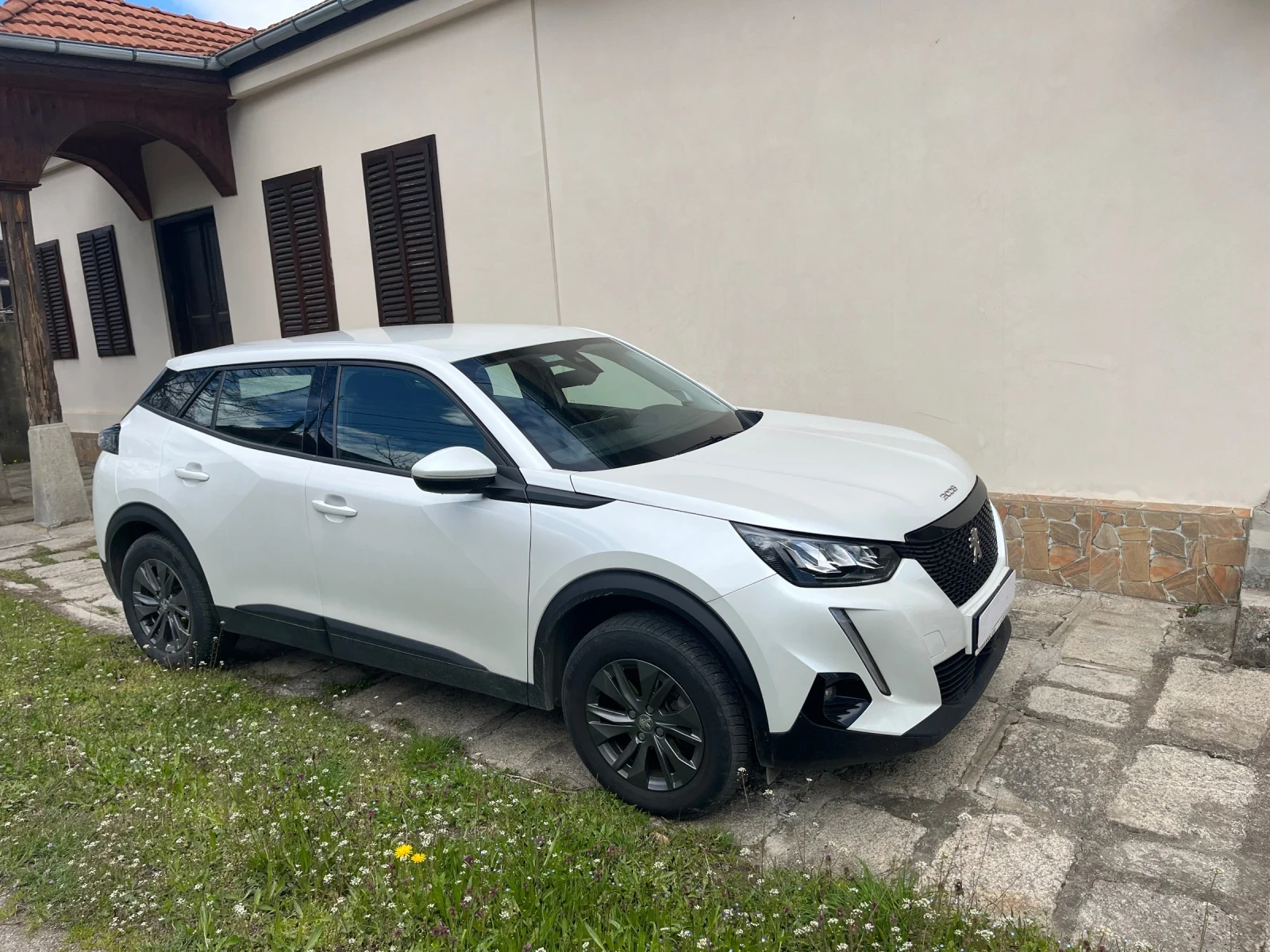 Peugeot 2008 New Line Up Active 1.2 PureTech 130 EAT8 - изображение 6