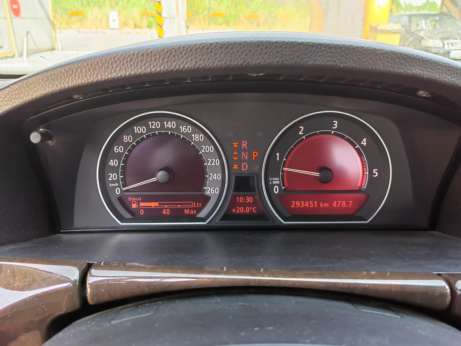 BMW 730  - изображение 9
