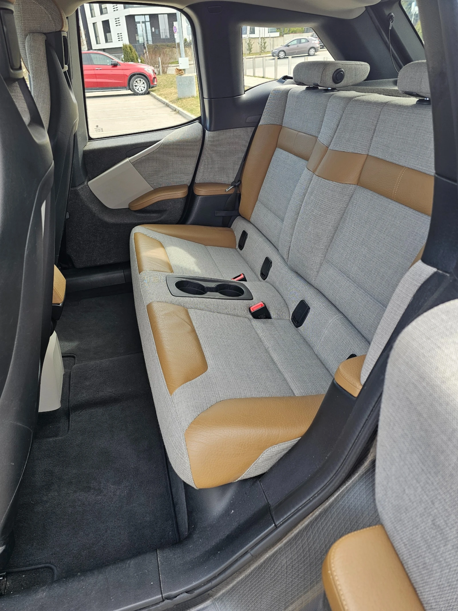 BMW i3 94 Ah Термопомпа, снимка 8 - Автомобили и джипове - 53844910