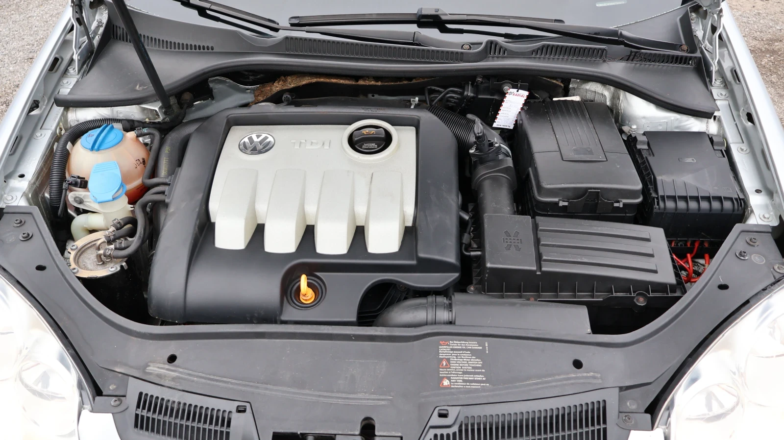 VW Golf 1.9TDI , снимка 16 - Автомобили и джипове - 54036092