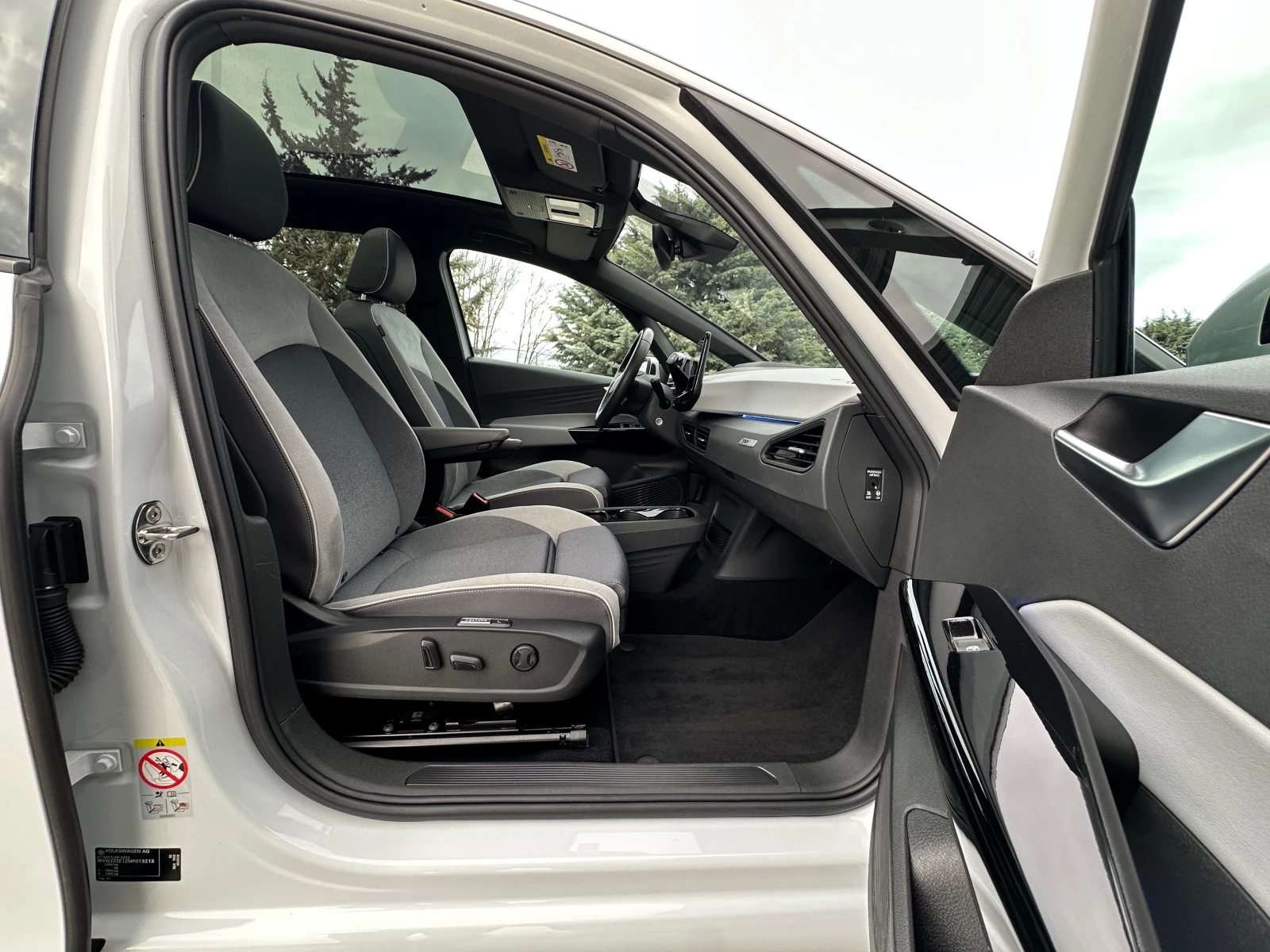 VW ID.3 1st Max/78хил.км/HEAD UP/PANO/ПОДГРЕВ/МАСАЖ/FULL, снимка 11 - Автомобили и джипове - 54045564