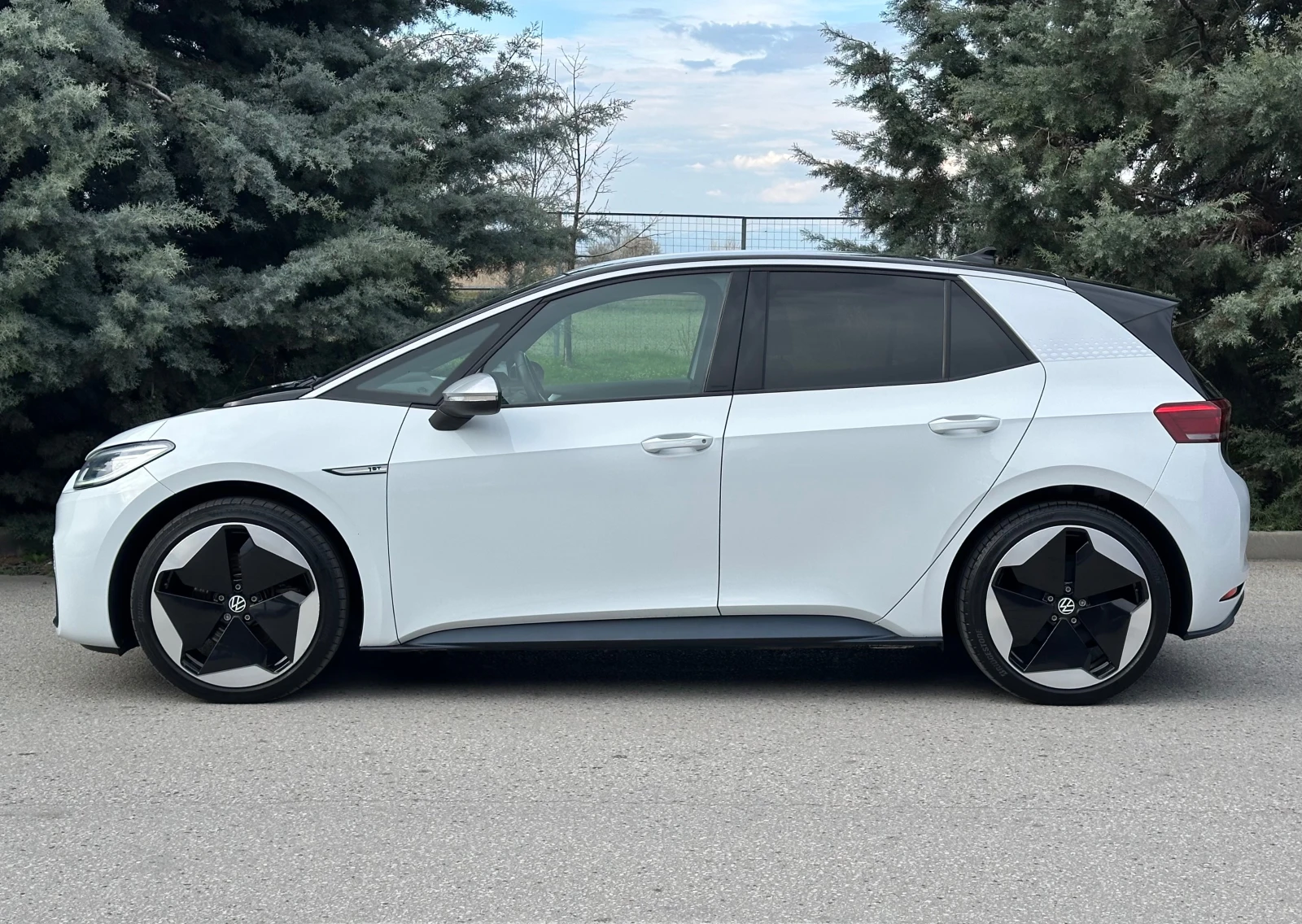 VW ID.3 1st Max/78хил.км/HEAD UP/PANO/ПОДГРЕВ/МАСАЖ/FULL, снимка 8 - Автомобили и джипове - 54045564