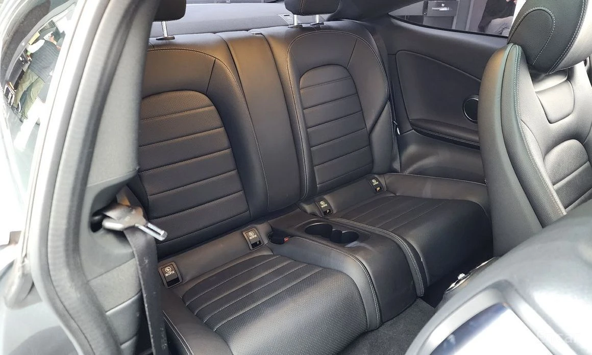 Mercedes-Benz C 200, снимка 12 - Автомобили и джипове - 54144677