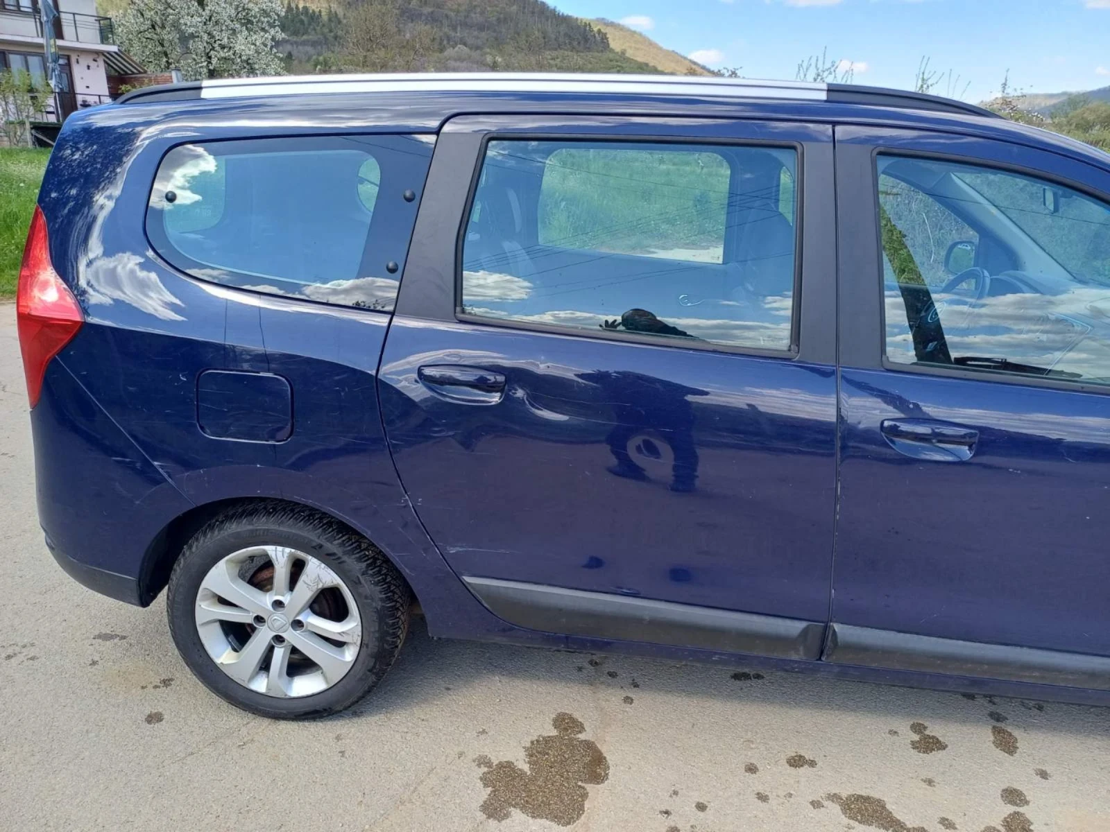 Dacia Lodgy 1.5 DCI, снимка 6 - Автомобили и джипове - 54314012