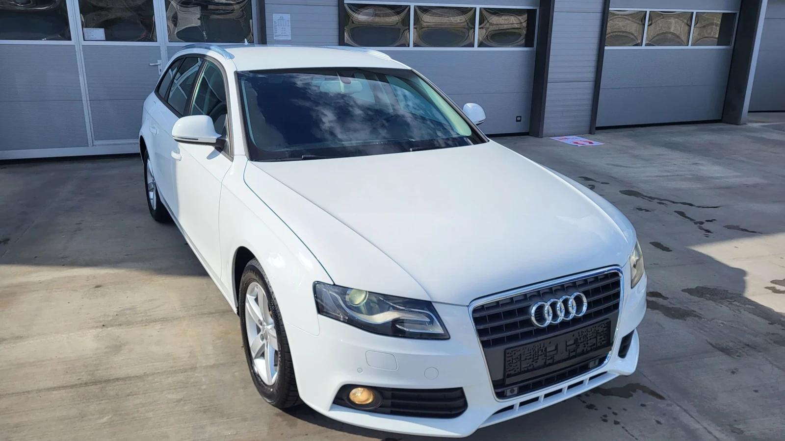 Audi A4 2.0TDI-143 XENON* PARKTRONIK * PODGREV* AVTOPILOT, снимка 6 - Автомобили и джипове - 54345222