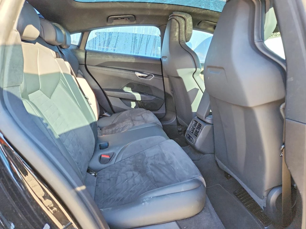 Audi E-Tron GT Premium Plus, снимка 10 - Автомобили и джипове - 54348030