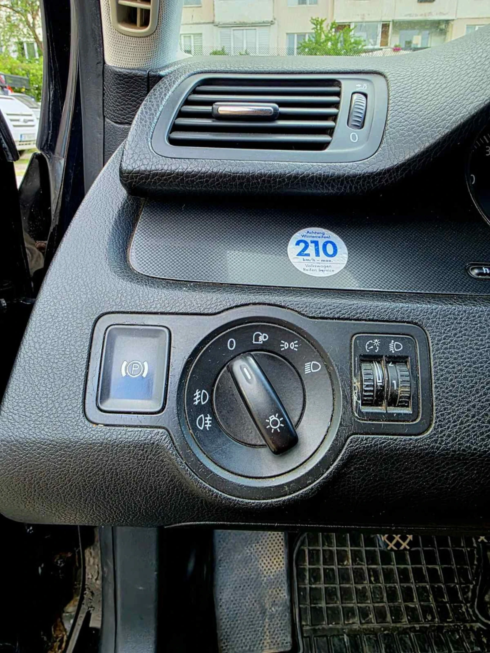 VW Passat, снимка 11 - Автомобили и джипове - 54510517