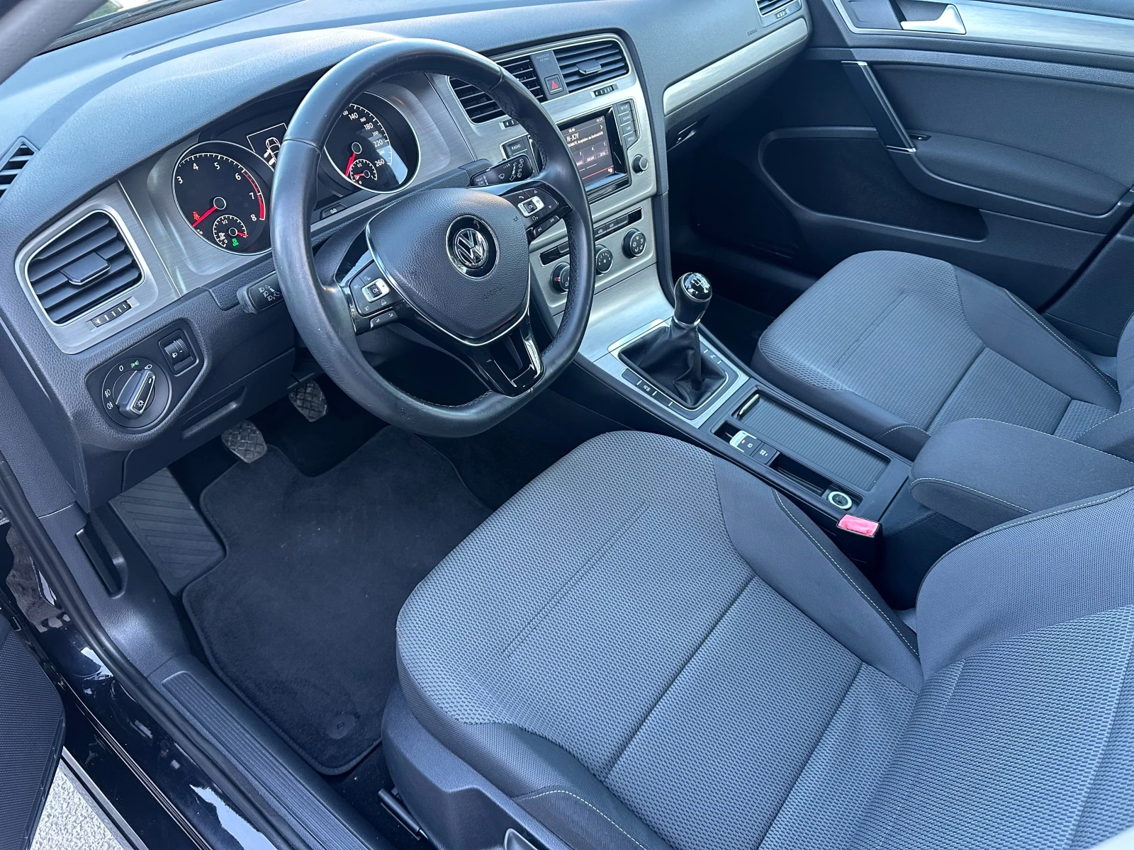 VW Golf 1.4TGi-110к.с-METAN-EURO6-PDC-6скорости, снимка 8 - Автомобили и джипове - 54716188