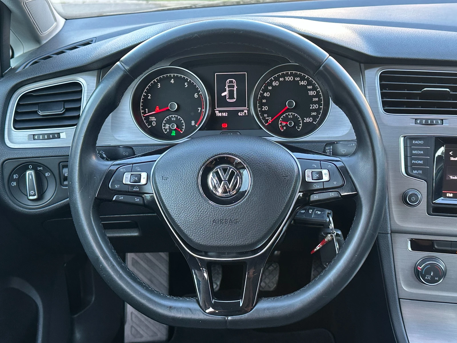 VW Golf 1.4TGi-110к.с-METAN-EURO6-PDC-6скорости, снимка 11 - Автомобили и джипове - 54716188