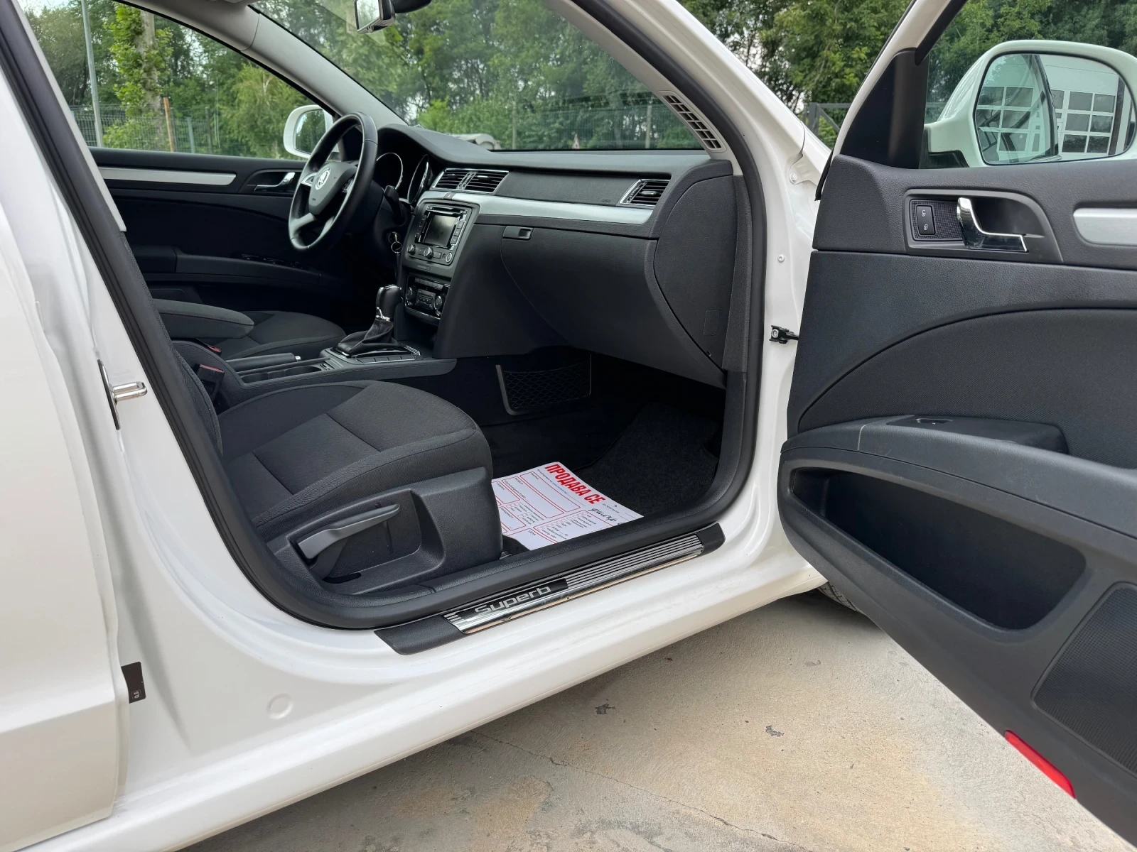 Skoda Superb * 2.0TDI* 170ks* DSG* NAVI* 2015г* , снимка 11 - Автомобили и джипове - 55315922