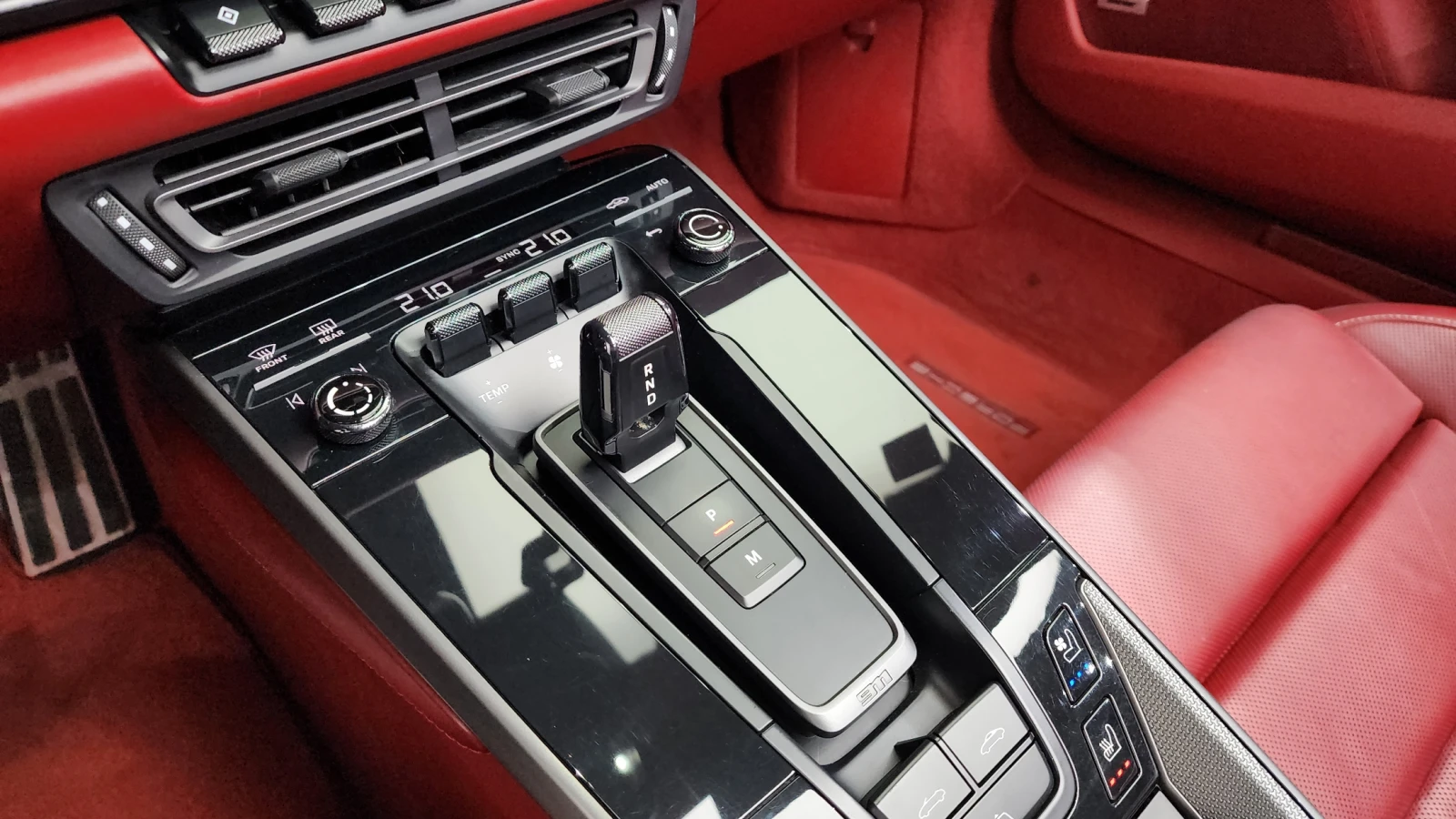 Porsche 911 Carrera 4S* BLIND SPOT* 360* КРАЙНА ЦЕНА, снимка 9 - Автомобили и джипове - 55348602