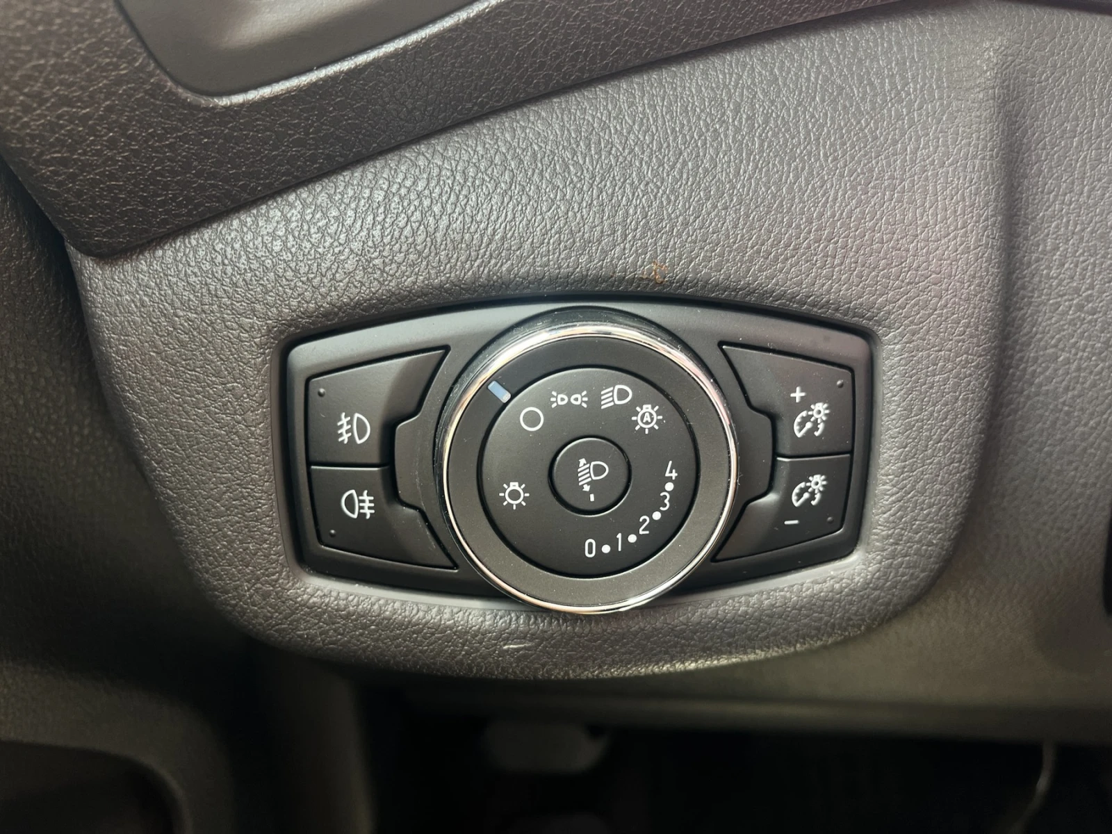 Ford Tourneo Connect 1.6 Duratec - A�������� | Mobile.bg � ����������� 9