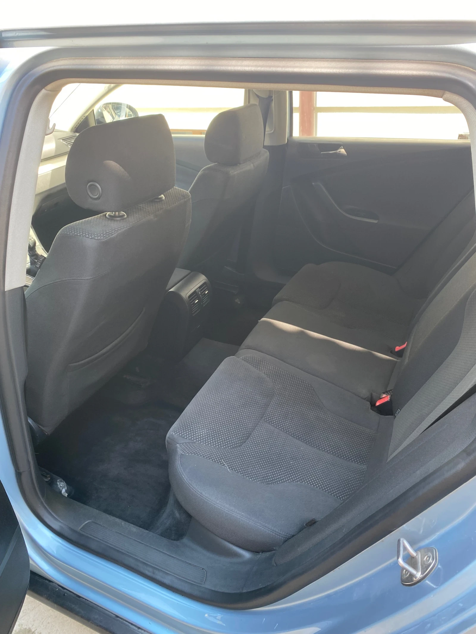 VW Passat 2.0 TDI, снимка 8 - Автомобили и джипове - 55604603