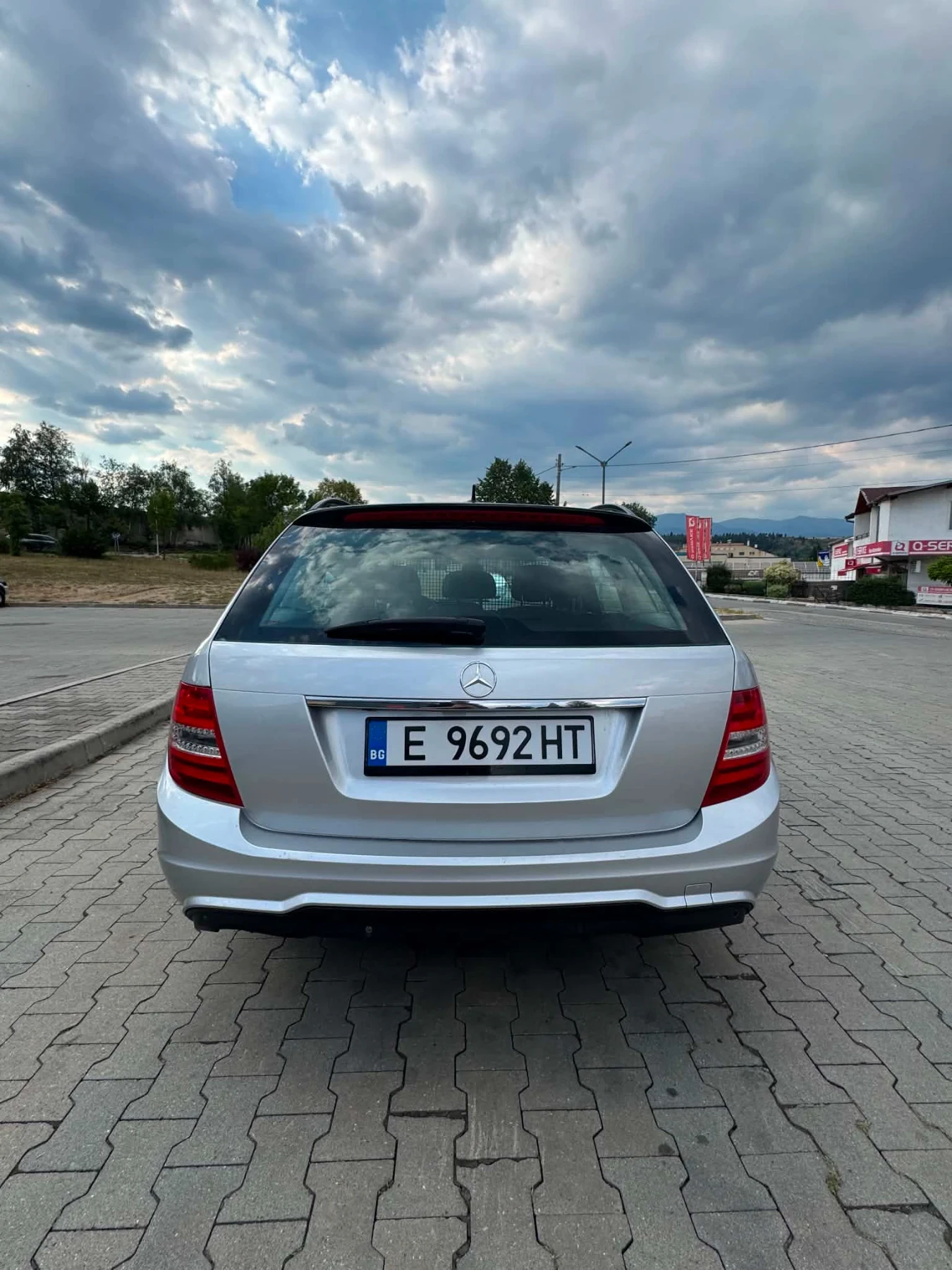 Mercedes-Benz C 200 AMG, снимка 3 - Автомобили и джипове - 55767163