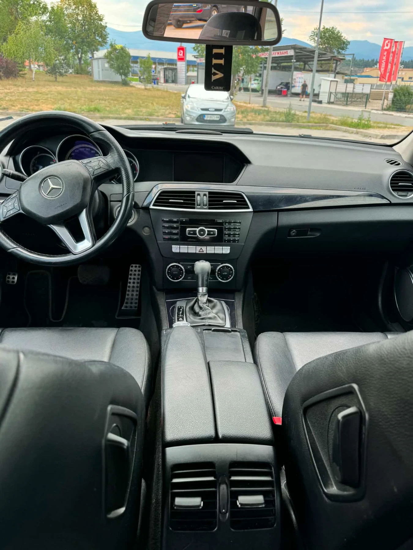 Mercedes-Benz C 200 AMG, снимка 11 - Автомобили и джипове - 55767163