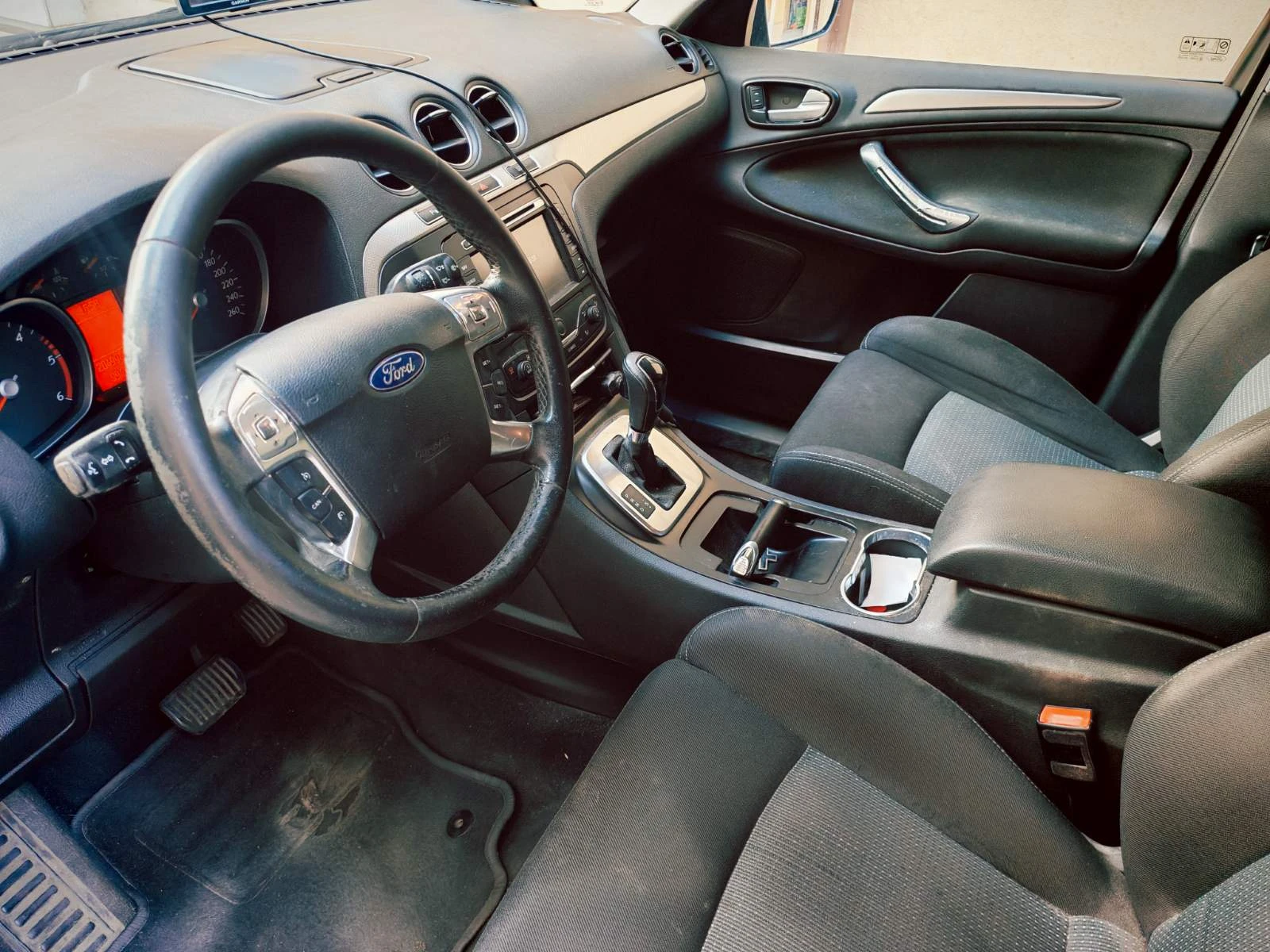 Ford S-Max, снимка 2 - Автомобили и джипове - 56163345
