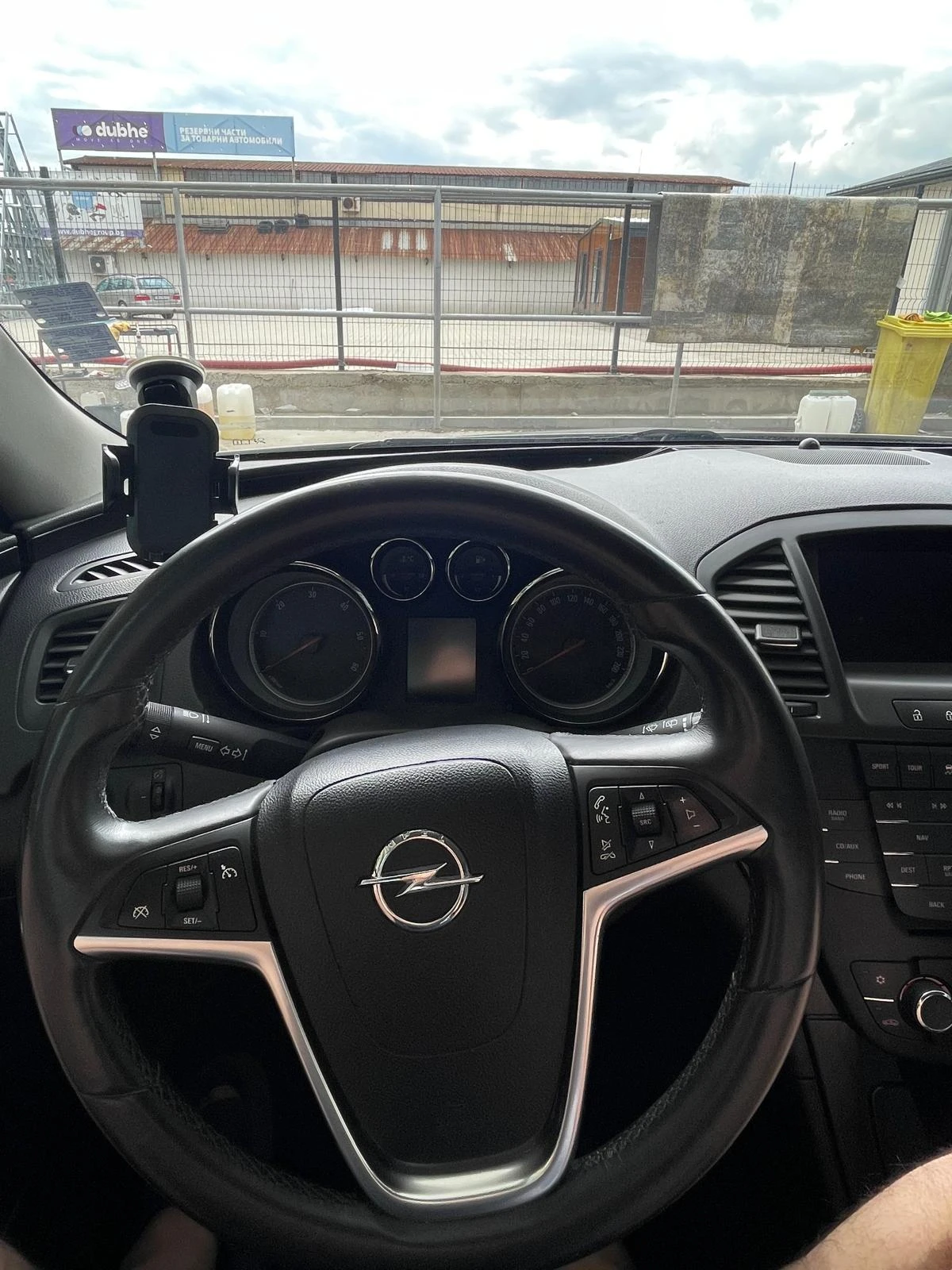 Opel Insignia 2.0 CDTI  Автомат комби, снимка 5 - Автомобили и джипове - 56211566