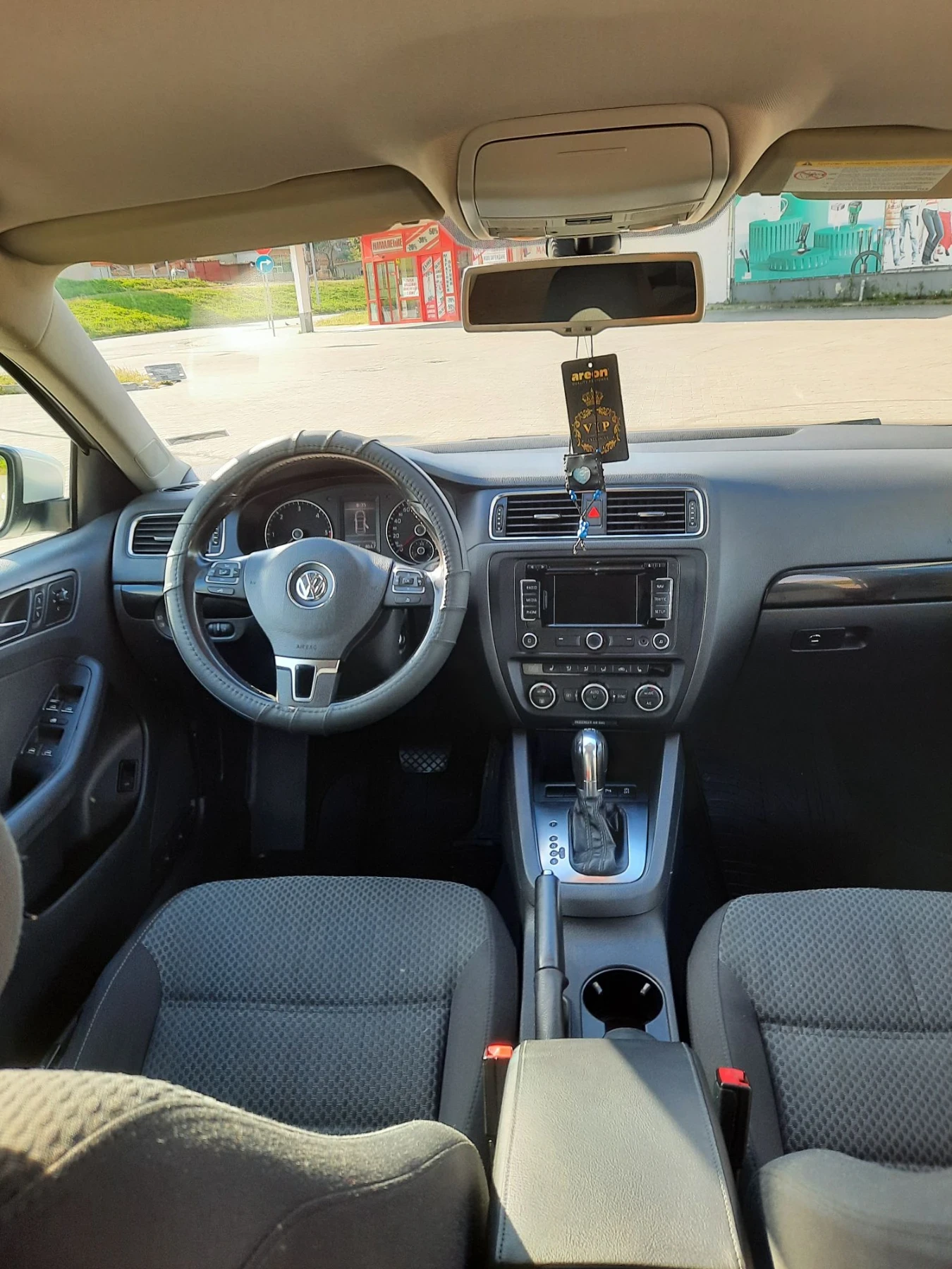 VW Jetta, снимка 6 - Автомобили и джипове - 56246413