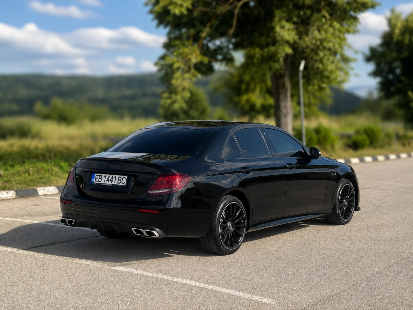 Mercedes-Benz E 220 ДИГИТАЛ* AMG* ЛИЗИНГ, снимка 4 - Автомобили и джипове - 56548600