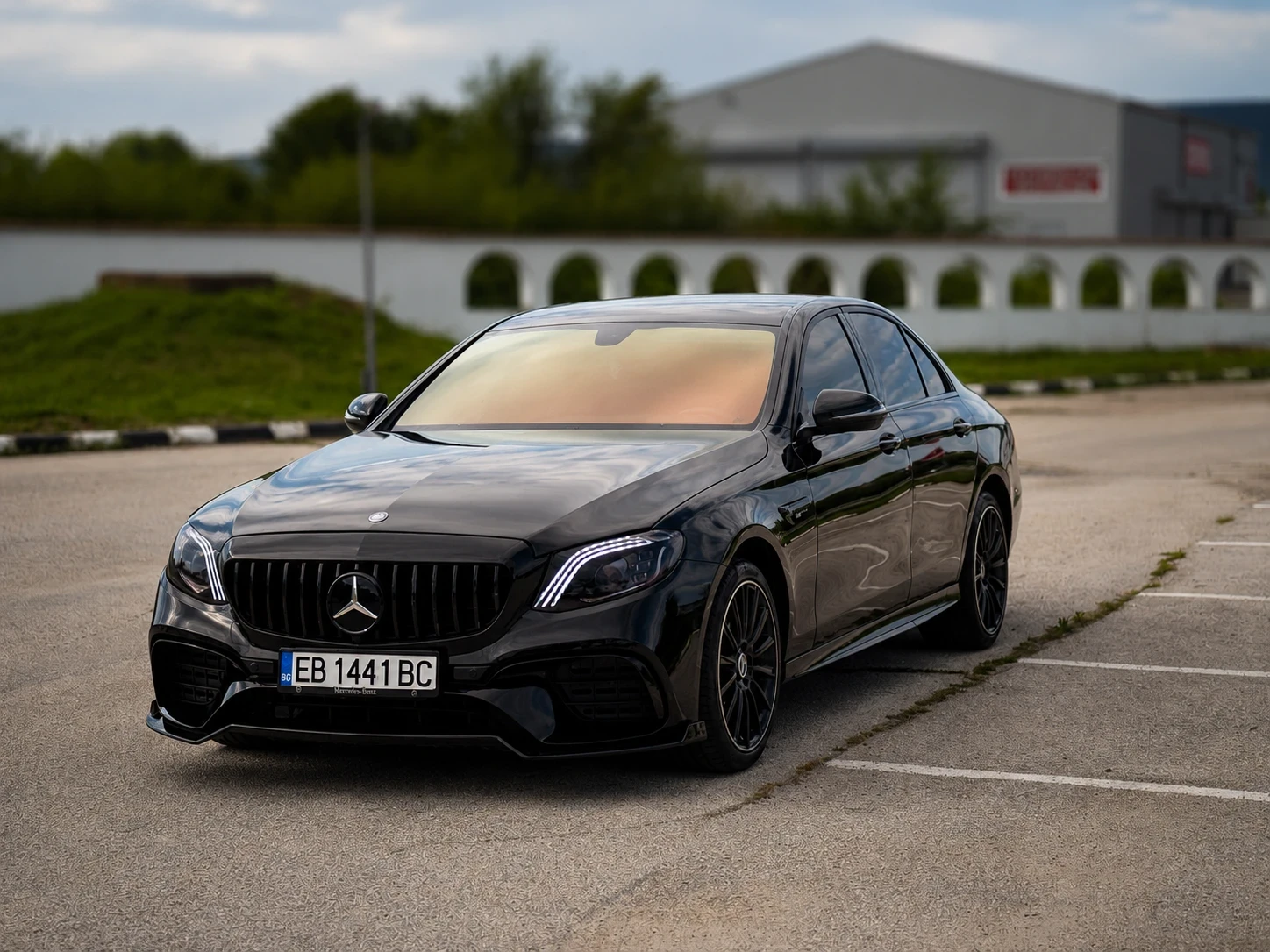 Mercedes-Benz E 220 ДИГИТАЛ* AMG* ЛИЗИНГ
