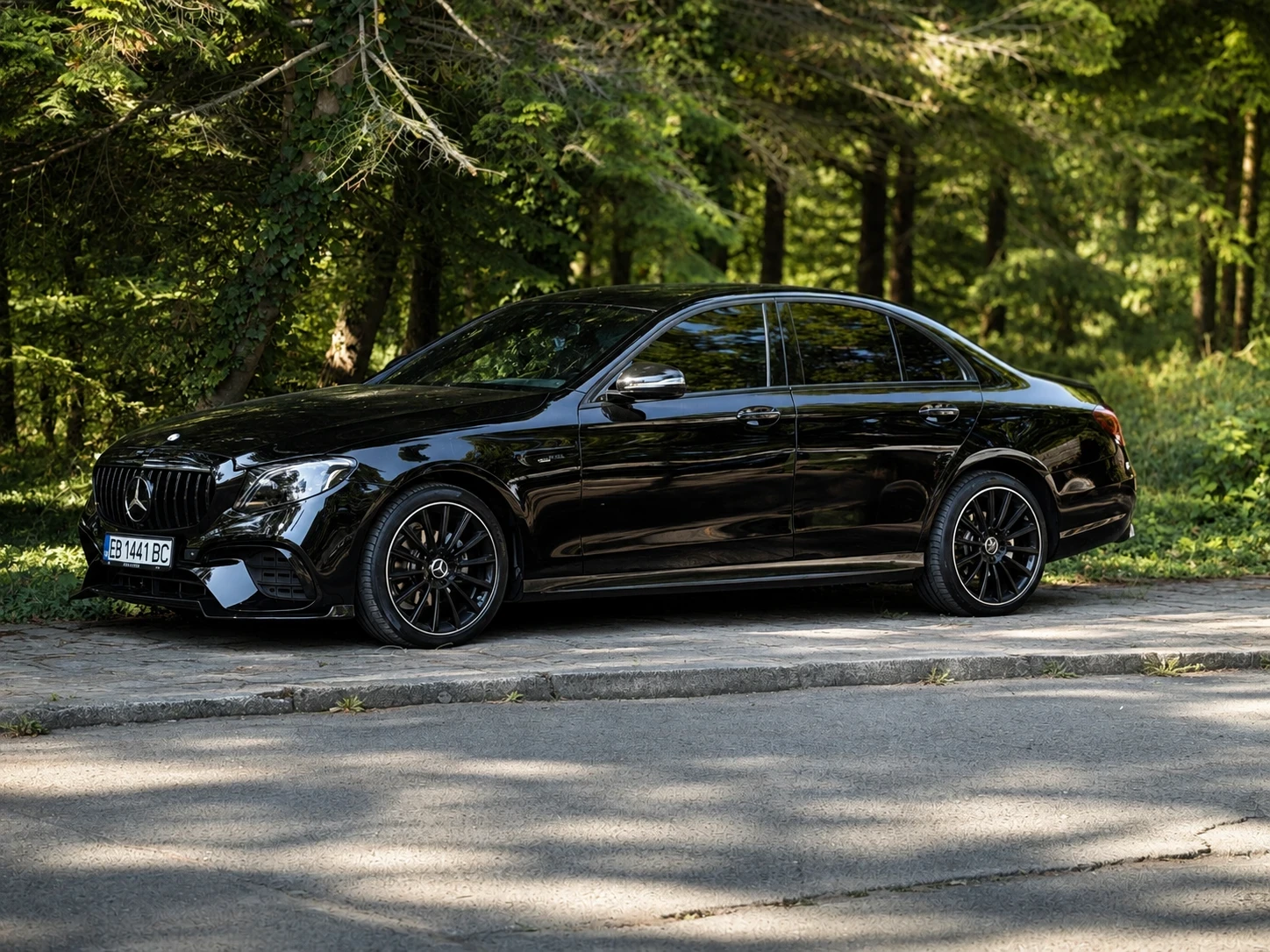 Mercedes-Benz E 220 ДИГИТАЛ* AMG* ЛИЗИНГ, снимка 6 - Автомобили и джипове - 56548600