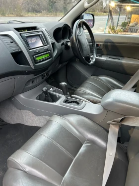 Toyota Hilux 3.0d , снимка 9