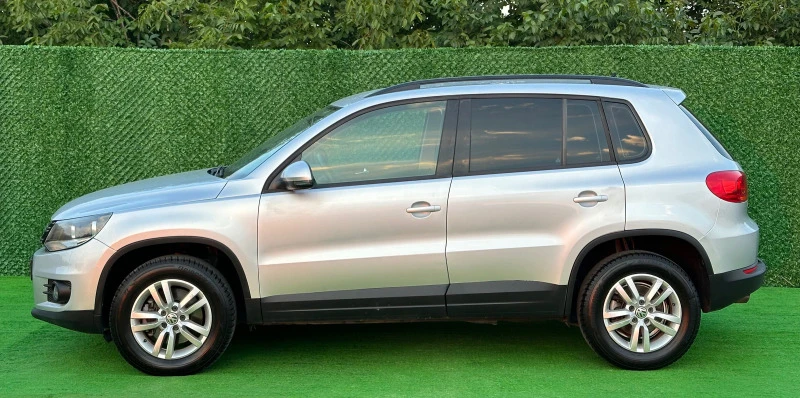 VW Tiguan 2.0TDI, снимка 7 - Автомобили и джипове - 46269444